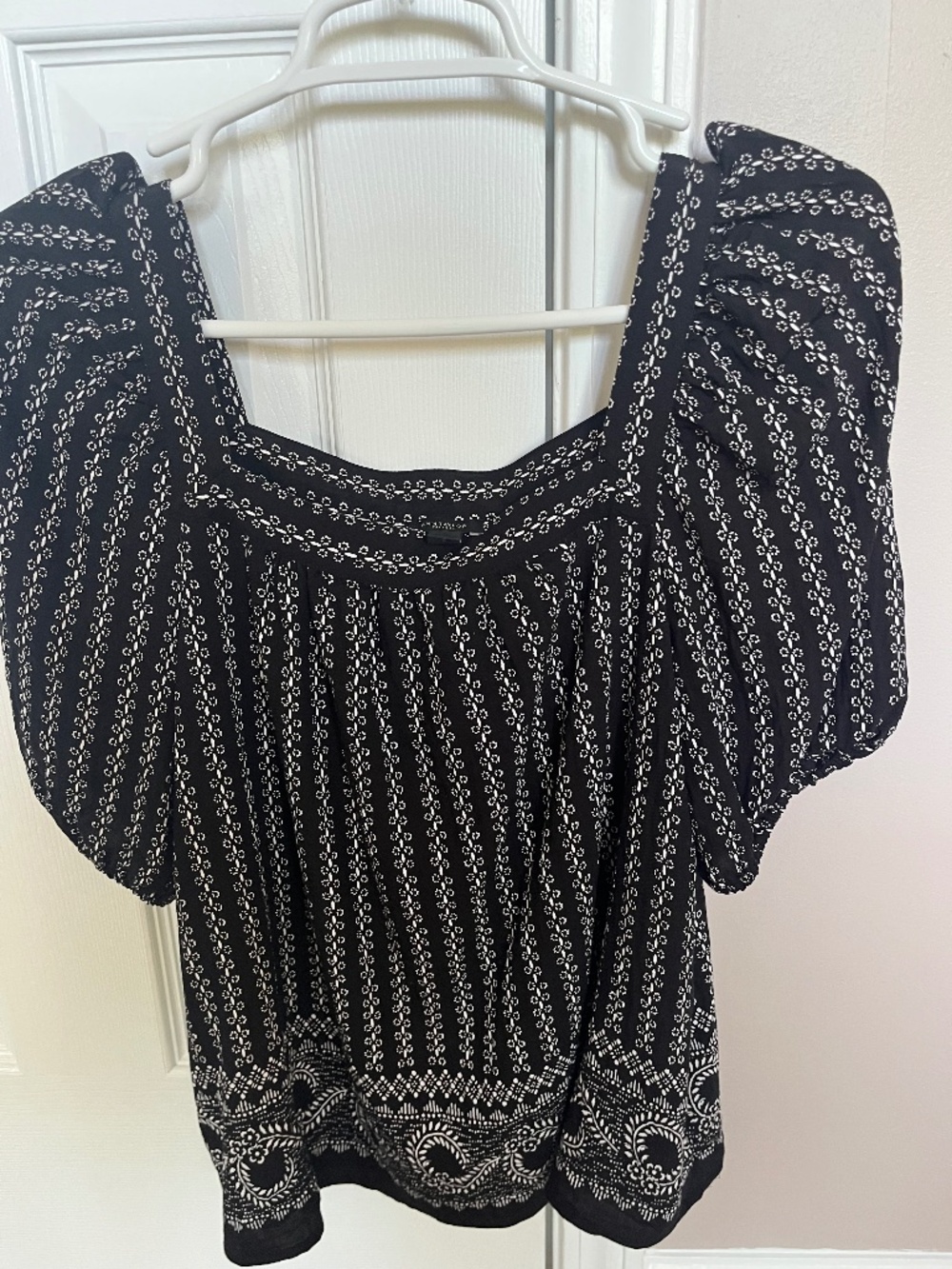 Black and white top